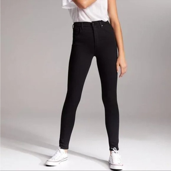 Aritzia Denim - Denim Forum The Lola High Rise Skinny in Black size 28